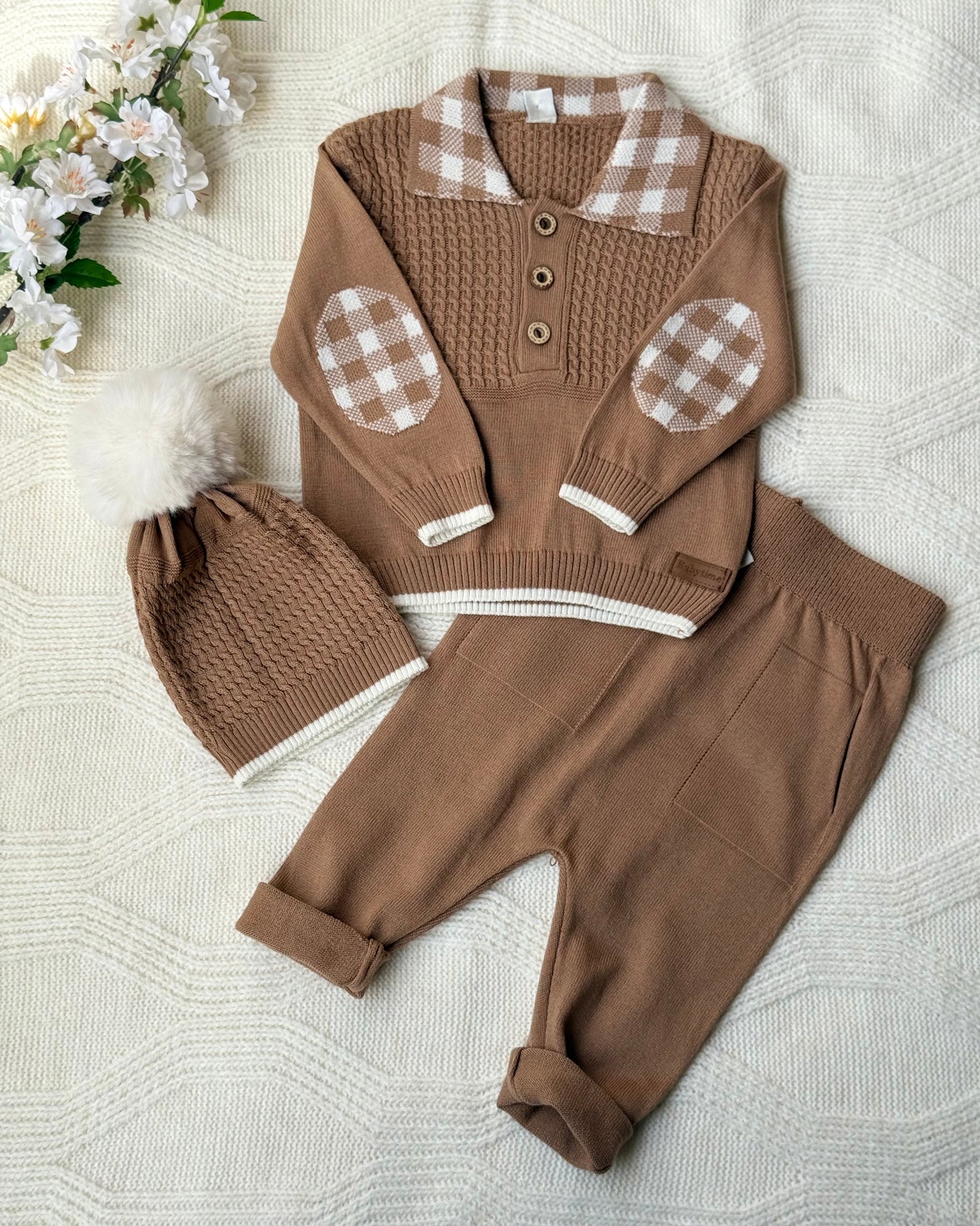 Knitted patched polo sets