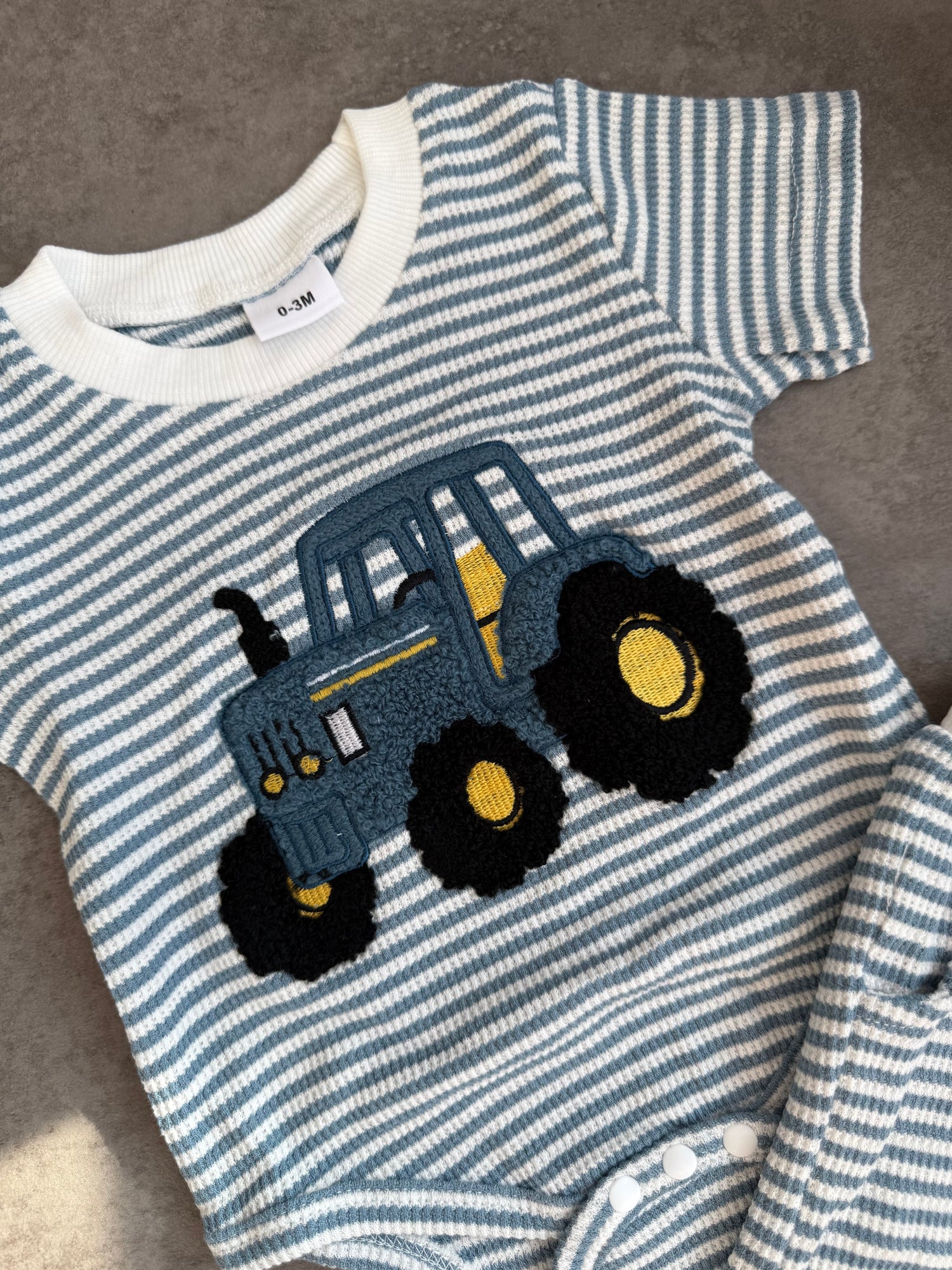 Striped truck set/snap buttoned