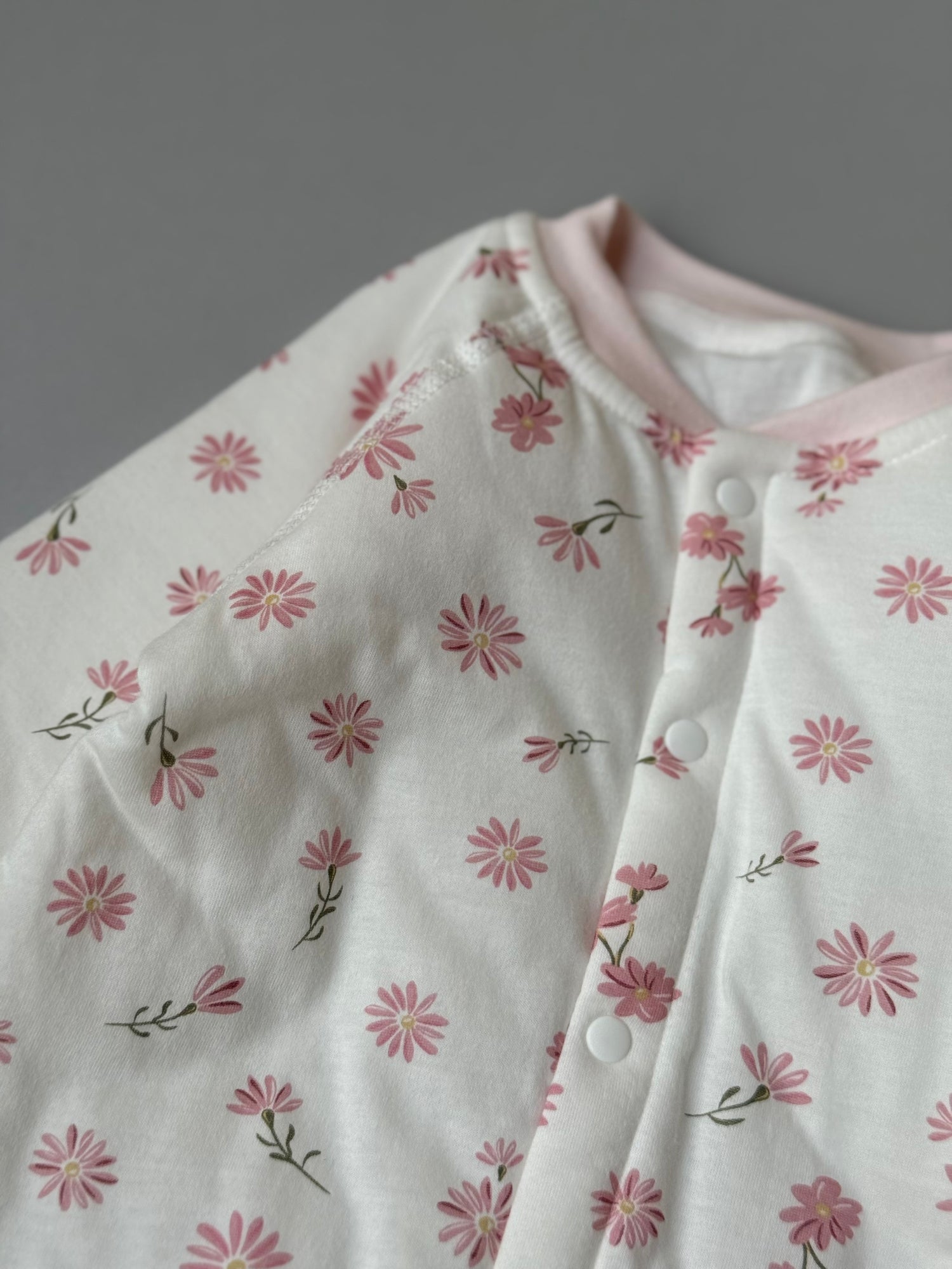 Pinks flowers thick overall