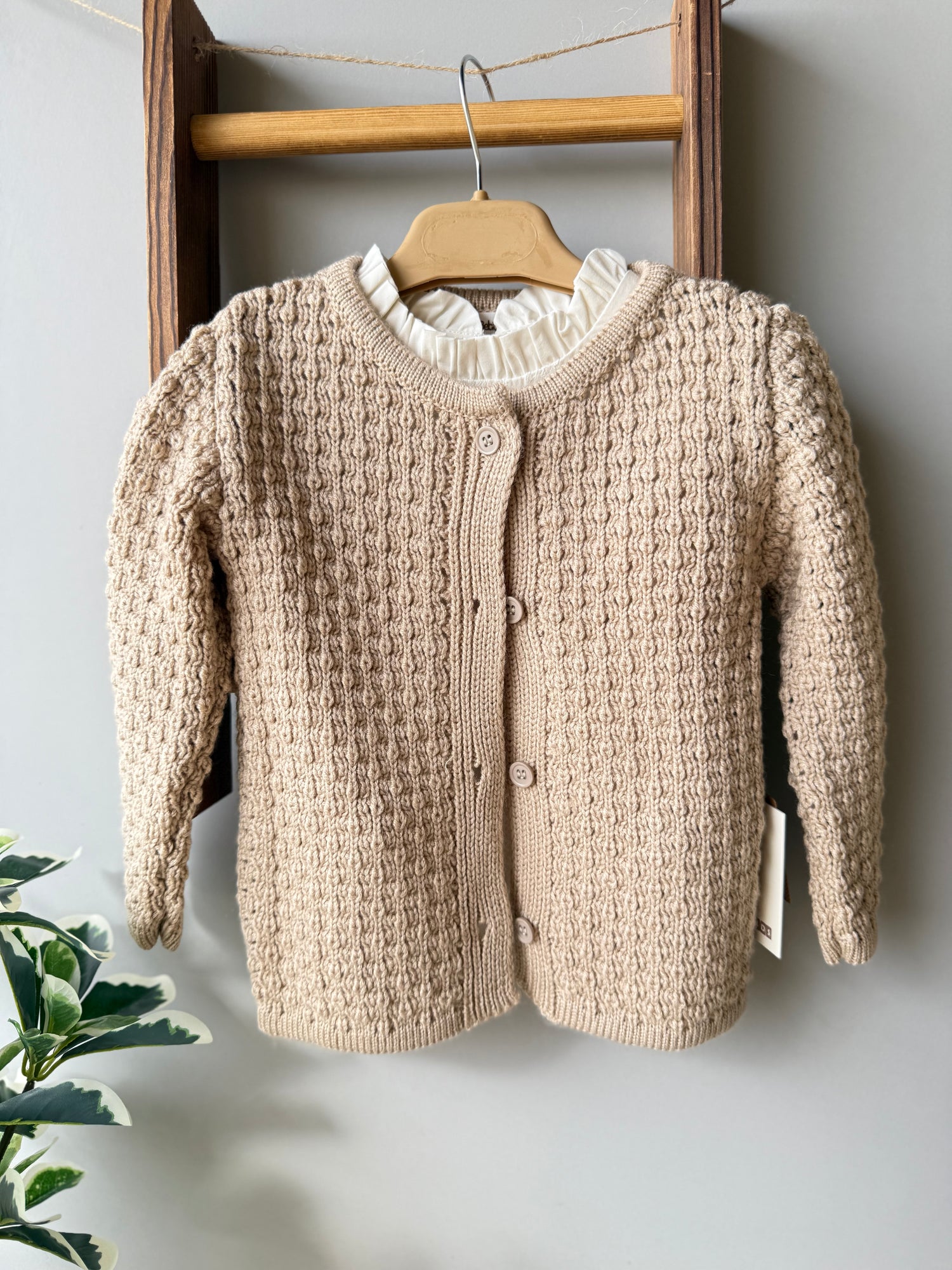 Pure neutrals skirt set