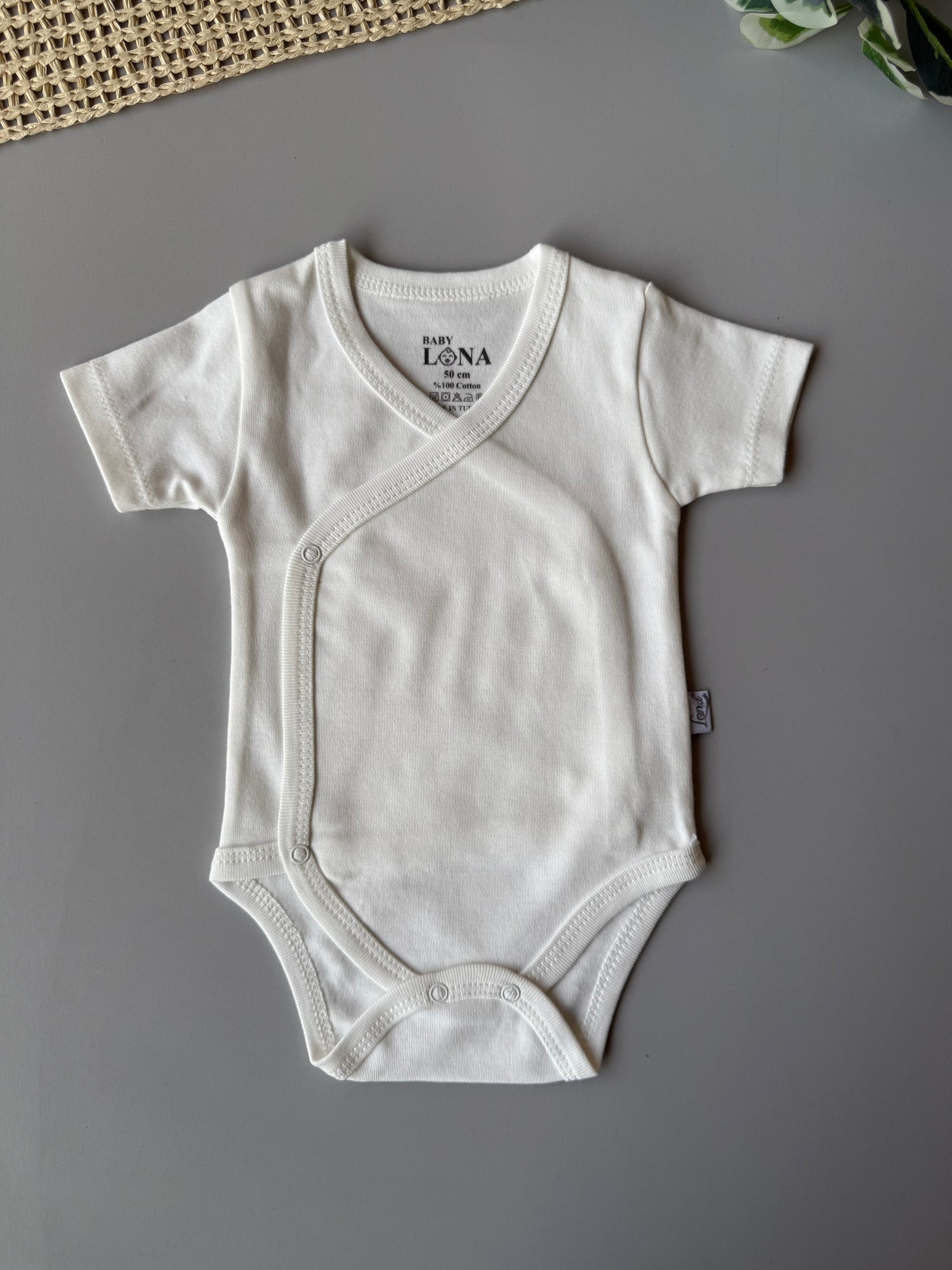 Short sleeved body/off-white
