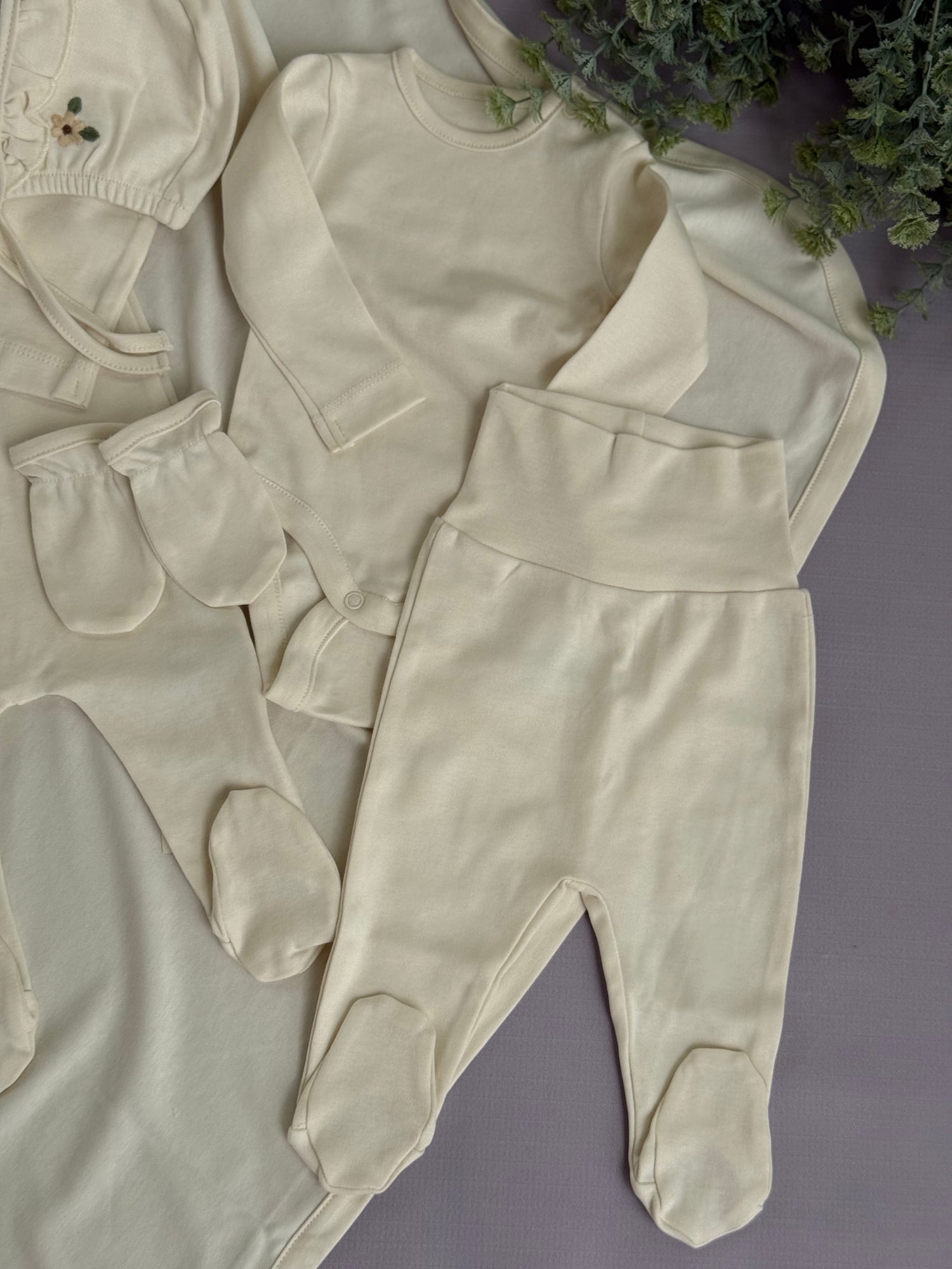 Blossoms hospital set/cream