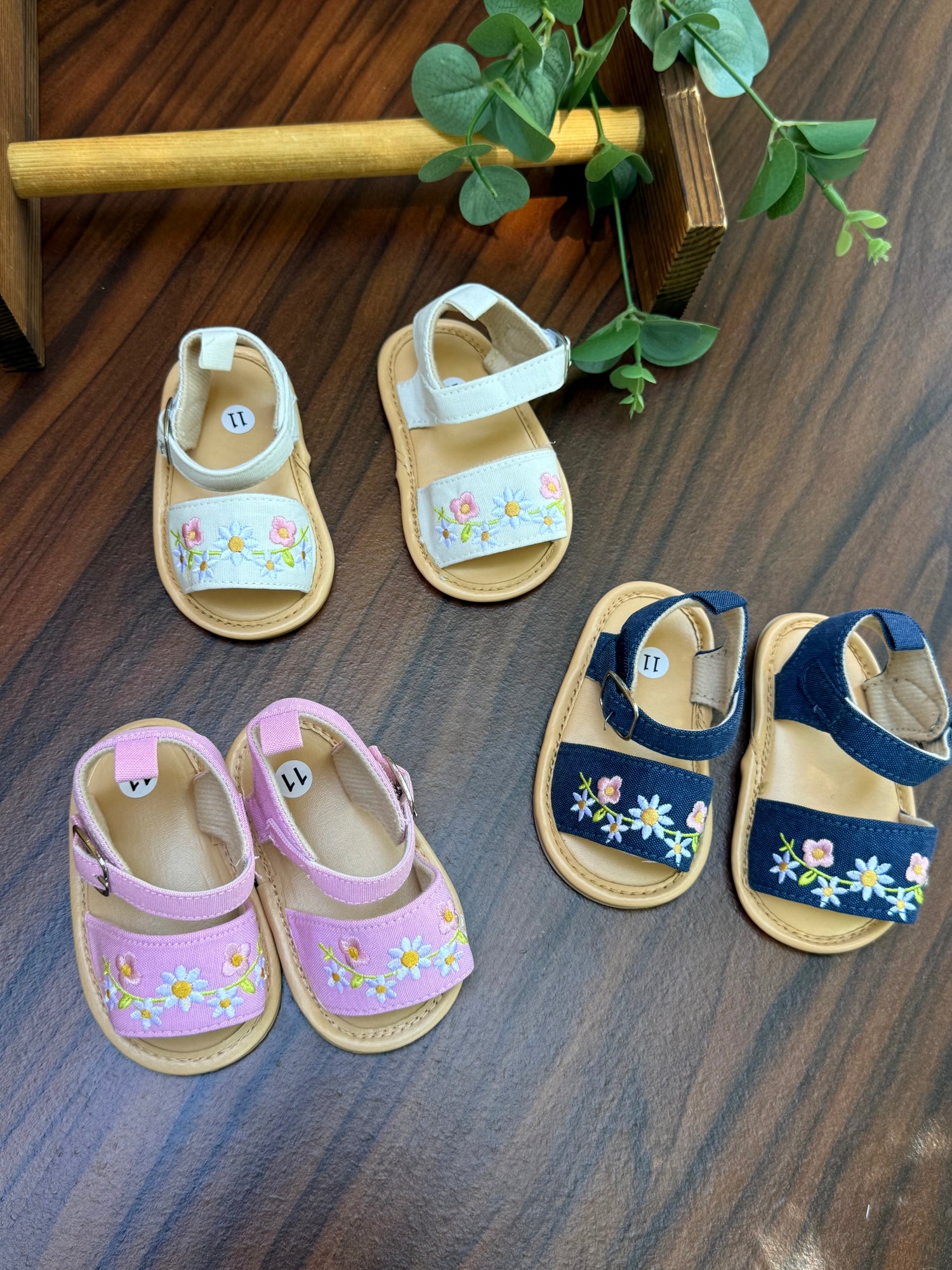 Flower sandals