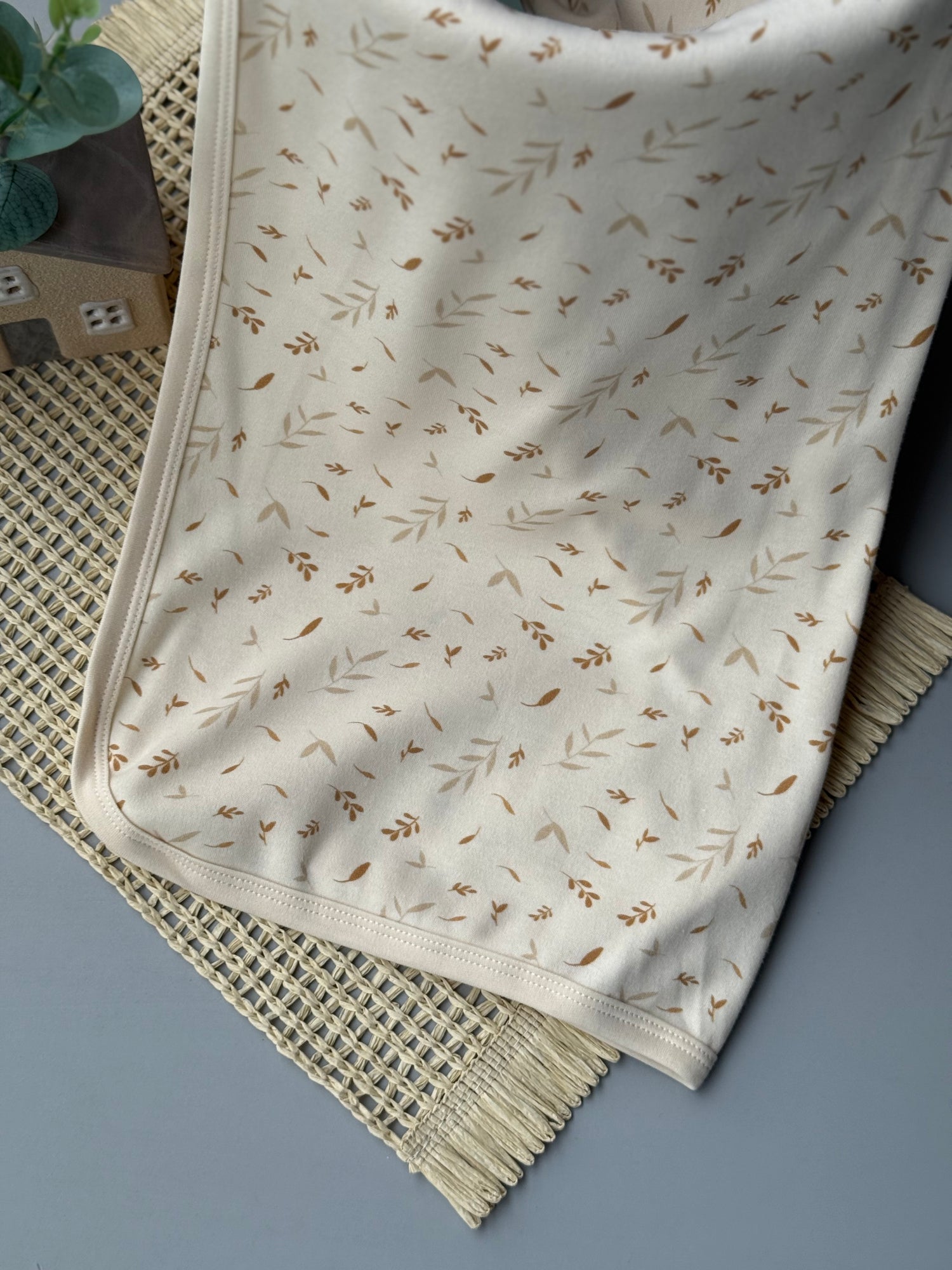 Vintage leaves cotton blanket