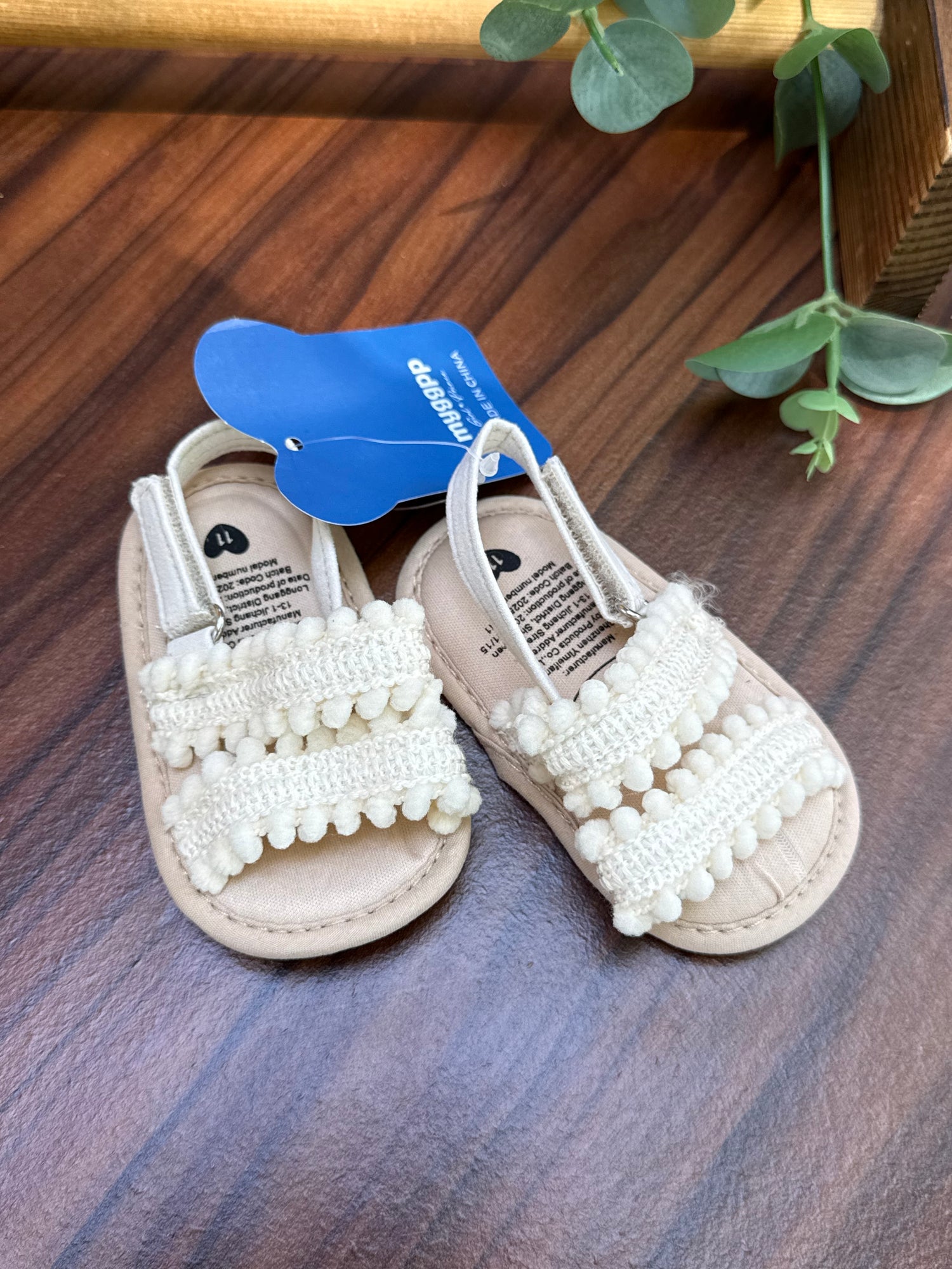 Boho sandals/off white