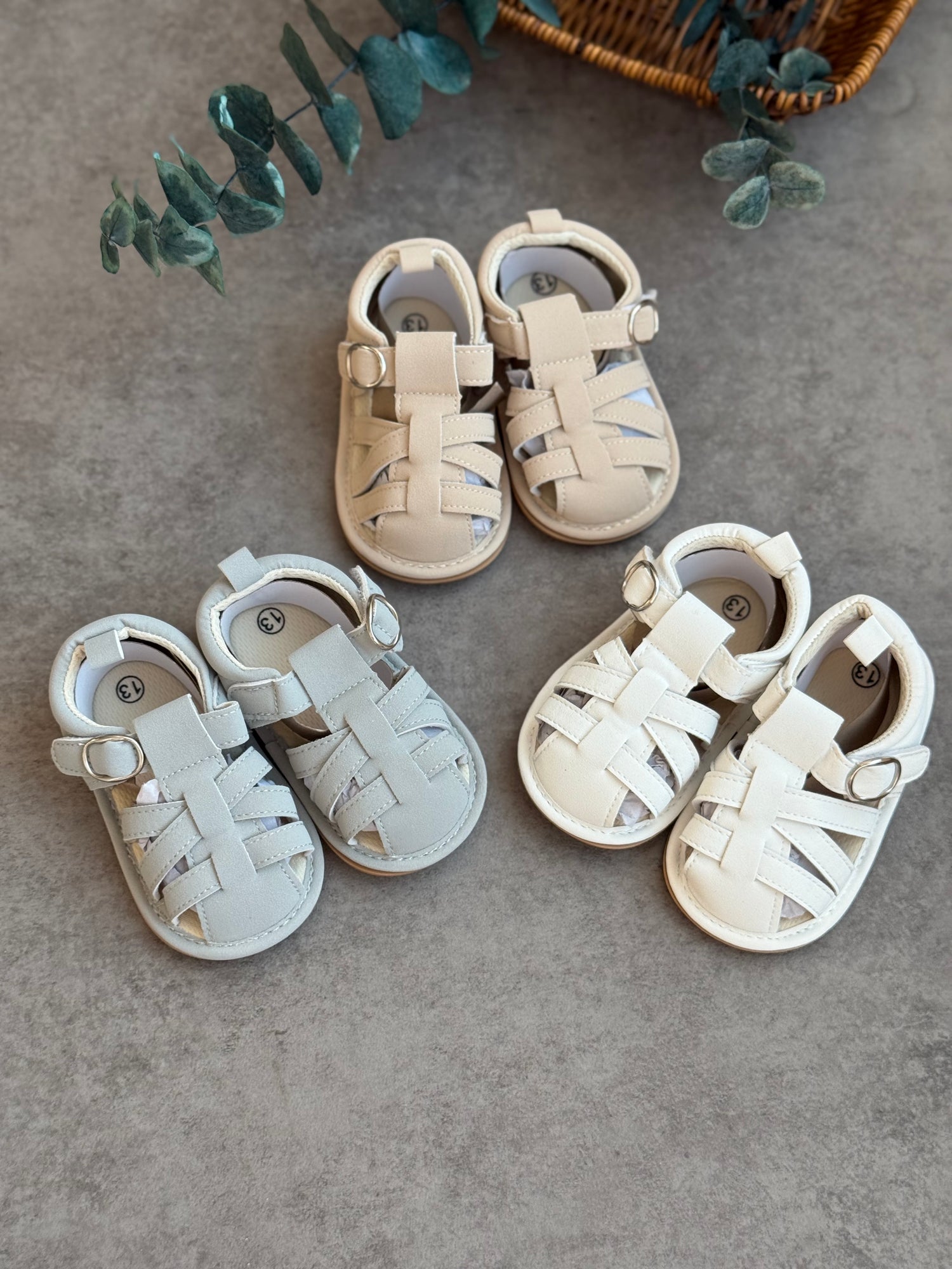 Little wanderer sandals