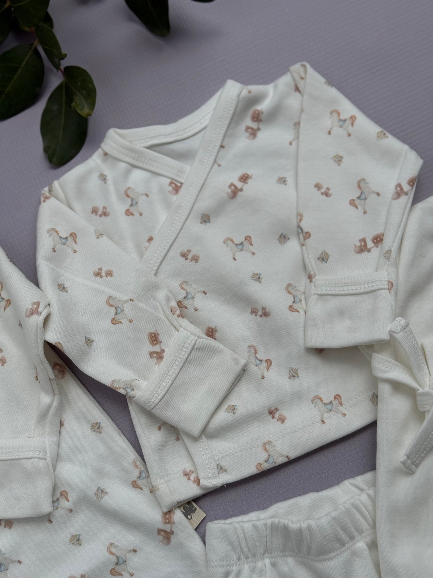 Lovely horsie  vintage set