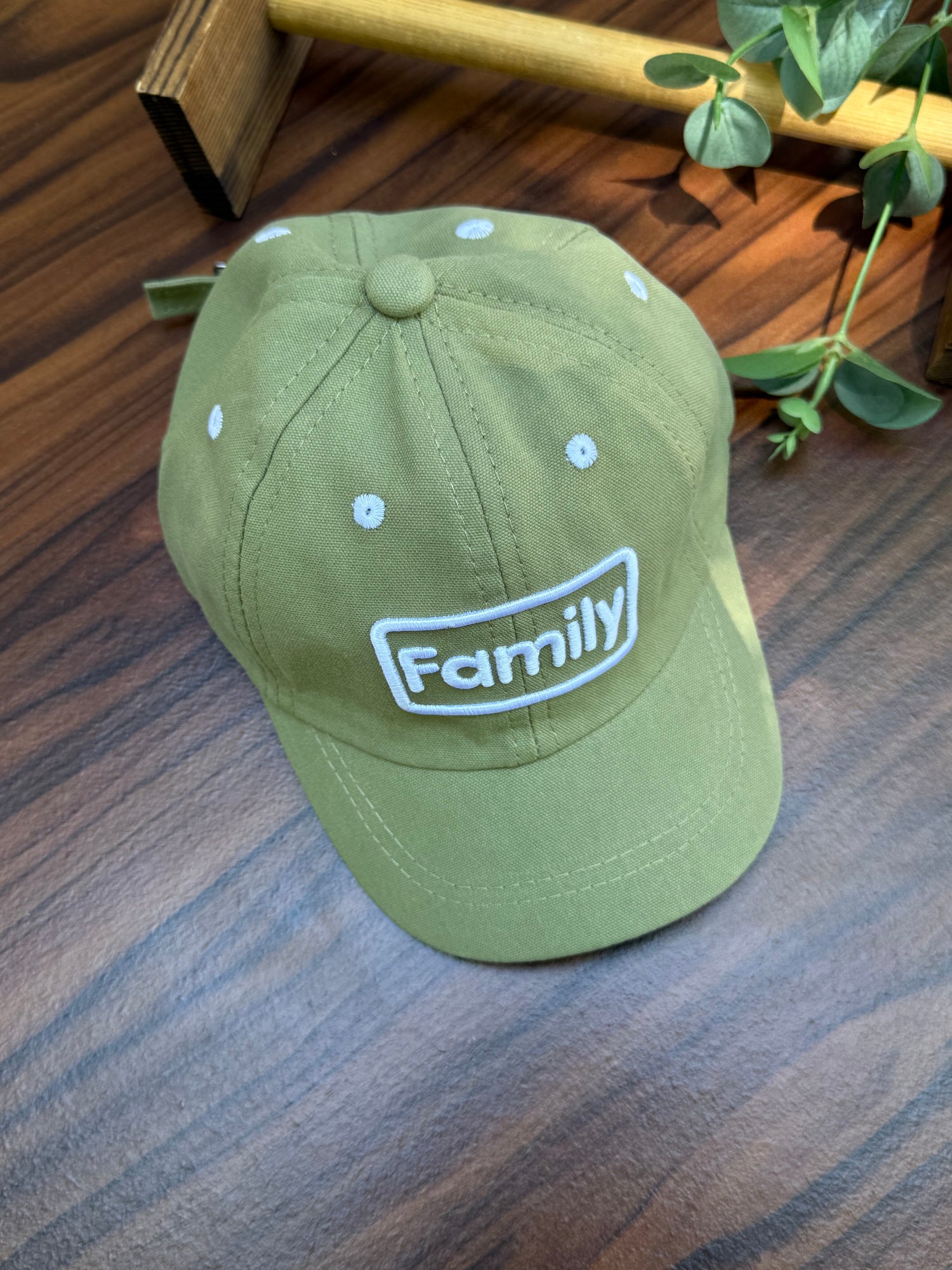 FAMILY caps