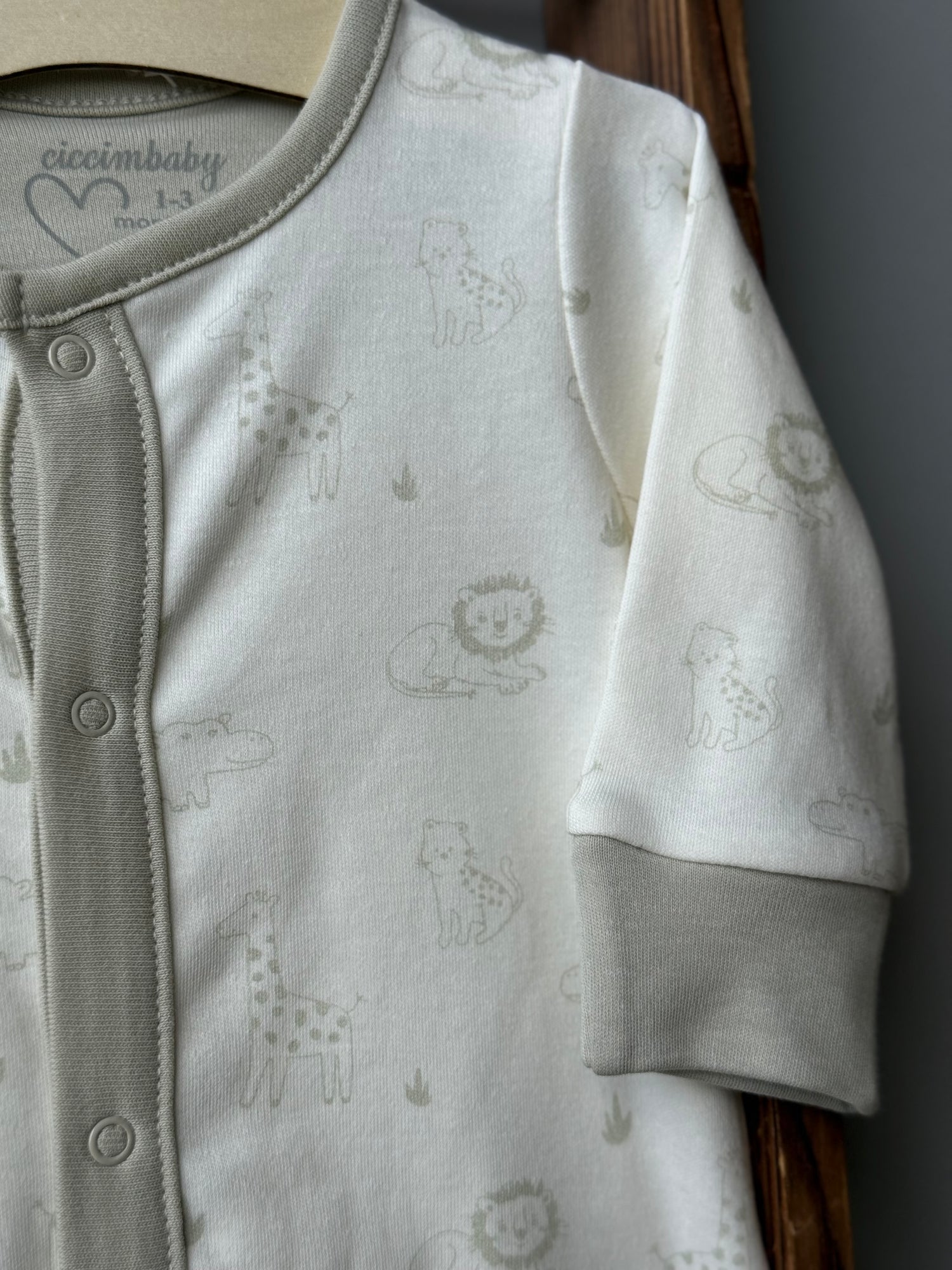 Safari mint overall