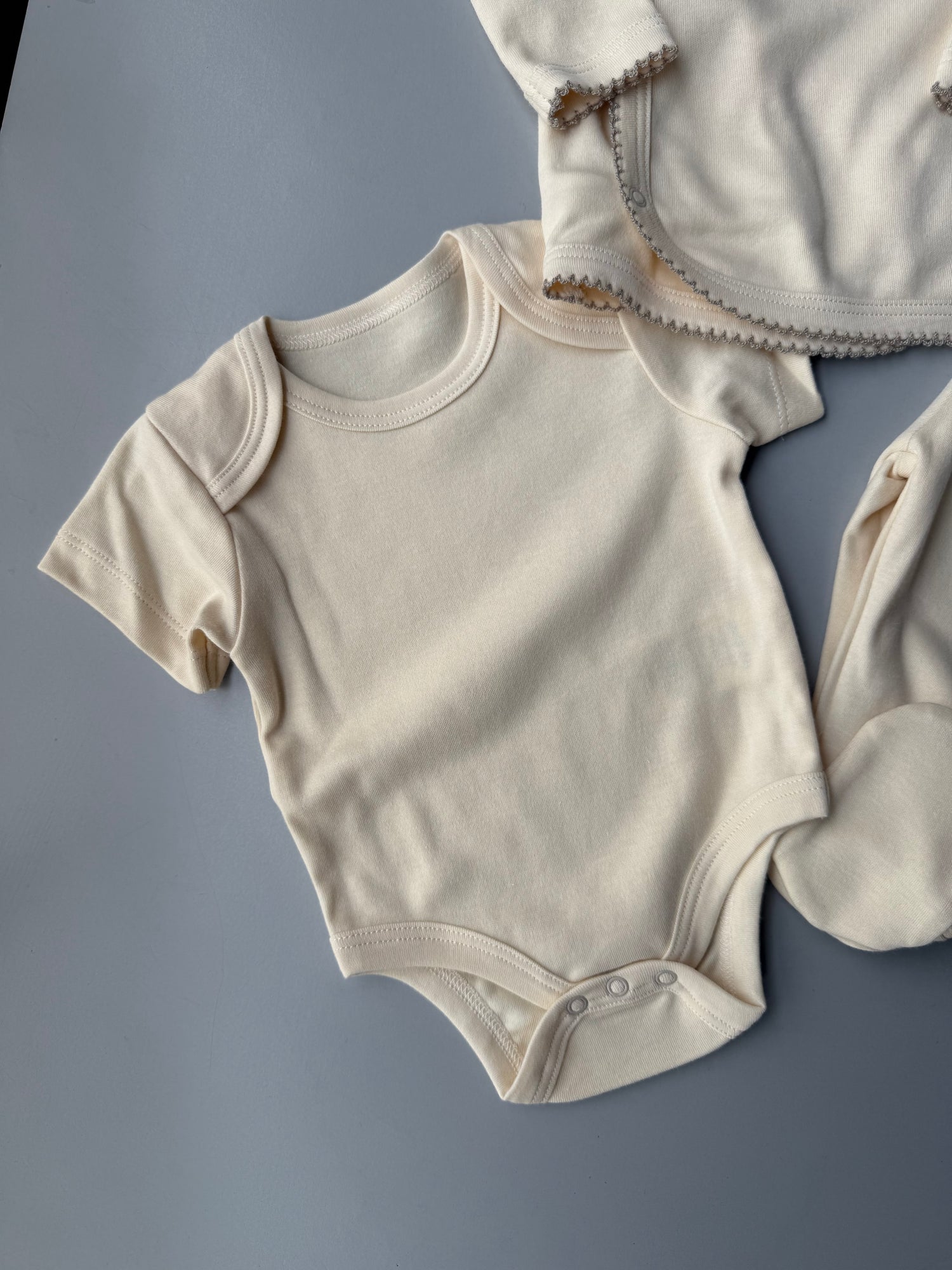 Natural basic unisex set